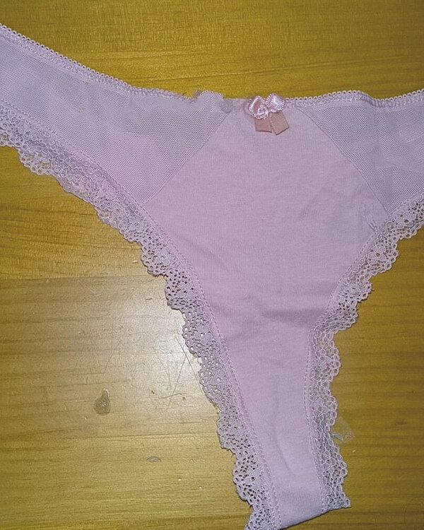Braguita de encaje Rosa