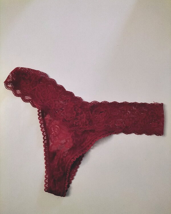 Tanga rojo