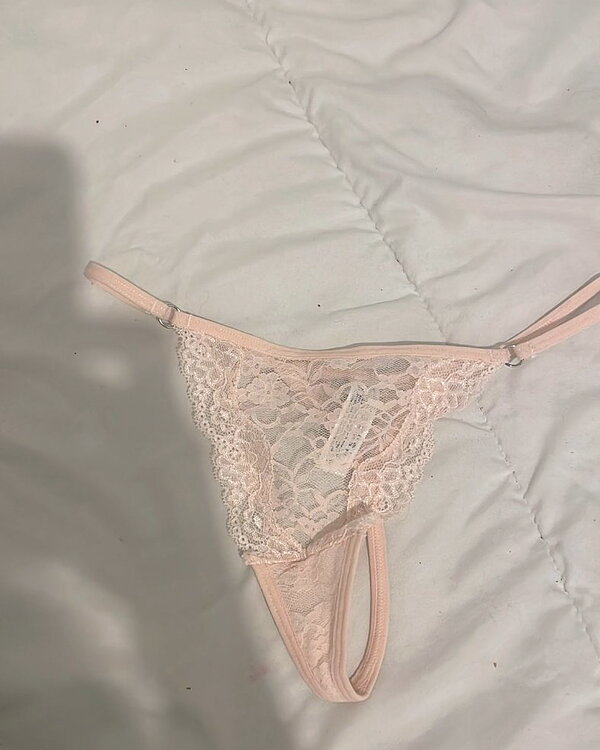 Tanga de encaje