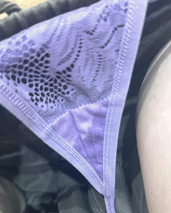 Tanga morado