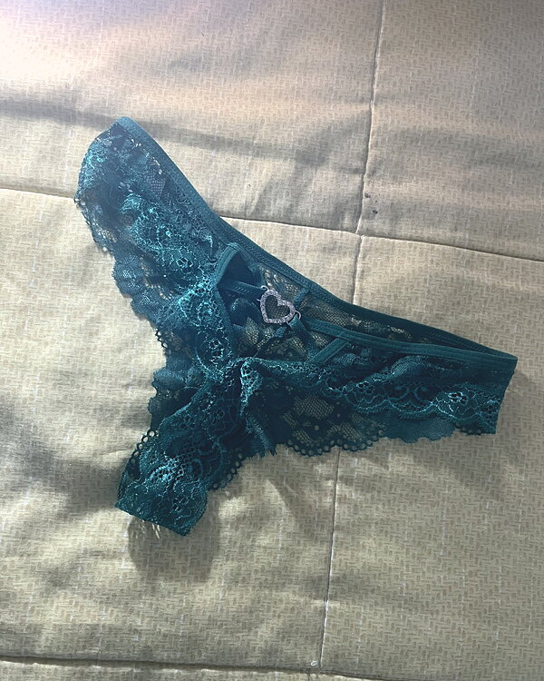 Culotte tanga verde corazón