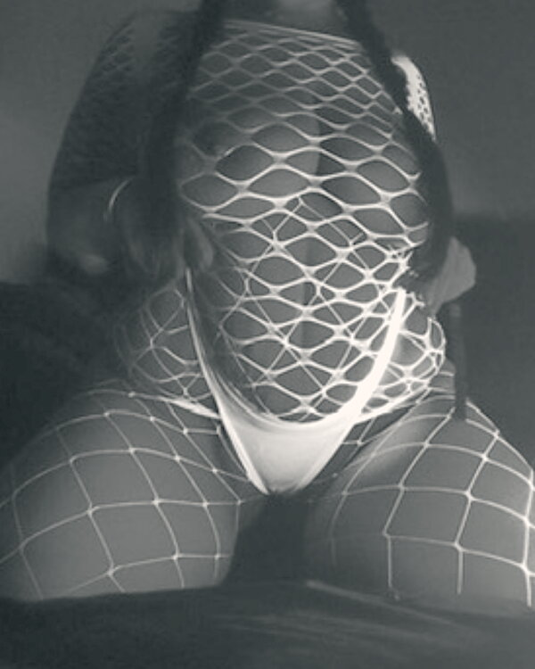 Elizabeth_After_Dark
