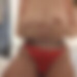 Tanga rojo para ti, muy humedo.